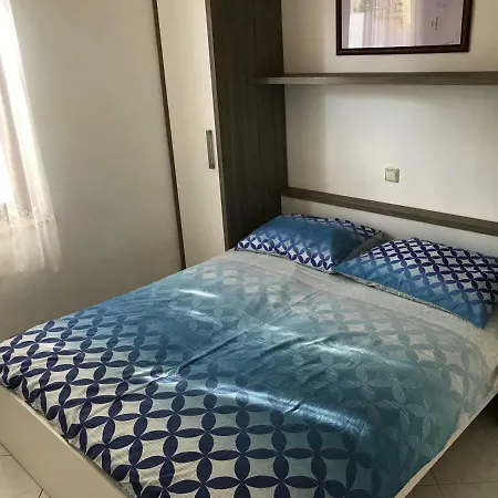 Losinjska 12 Apartman